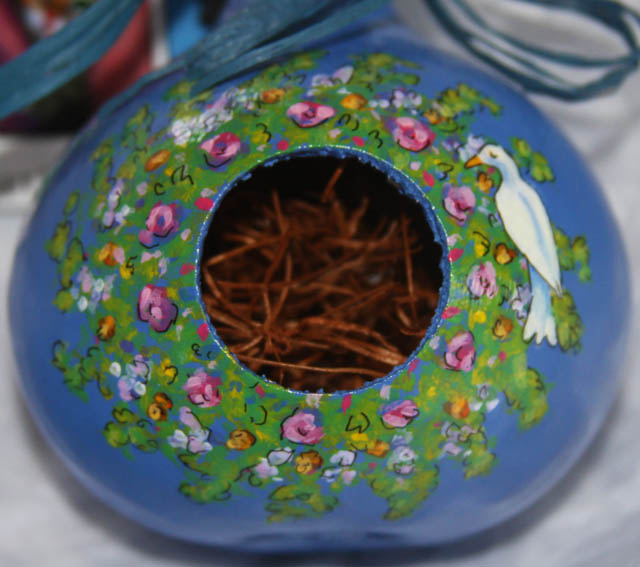 white dove wreath gourd